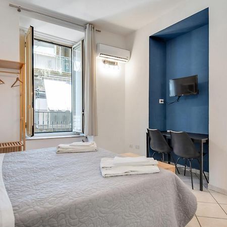 Spaccanapoli - Fully Equipped Studio Екстер'єр фото