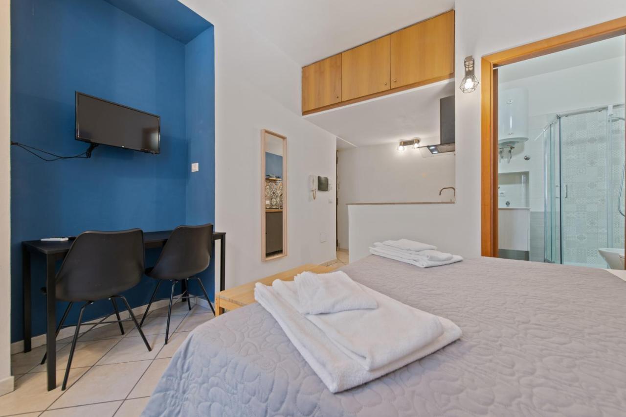 Spaccanapoli - Fully Equipped Studio Екстер'єр фото
