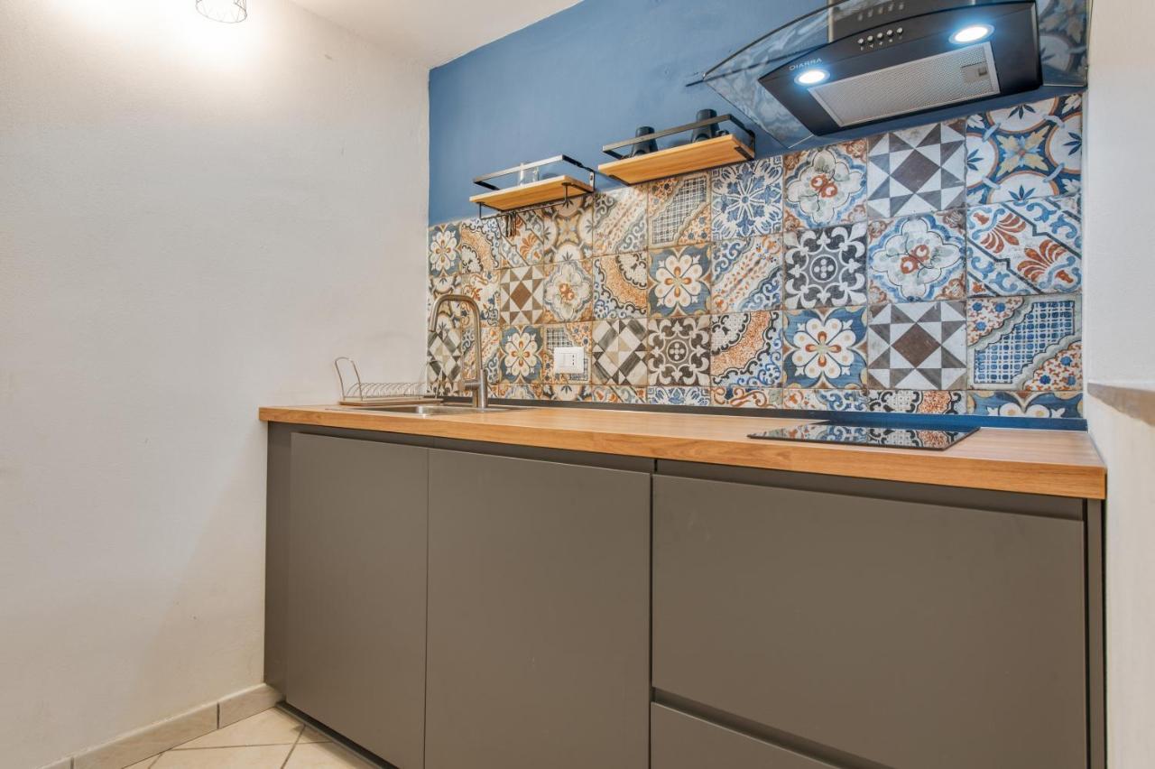 Spaccanapoli - Fully Equipped Studio Екстер'єр фото